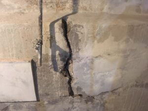 basement-wall-cracks-batavia-il-premium-waterproofing-1